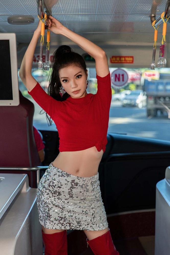 Thí sinh Miss World Vietnam 'lột xác' với phong cách thời trang gợi cảm, cá tính - ảnh 3