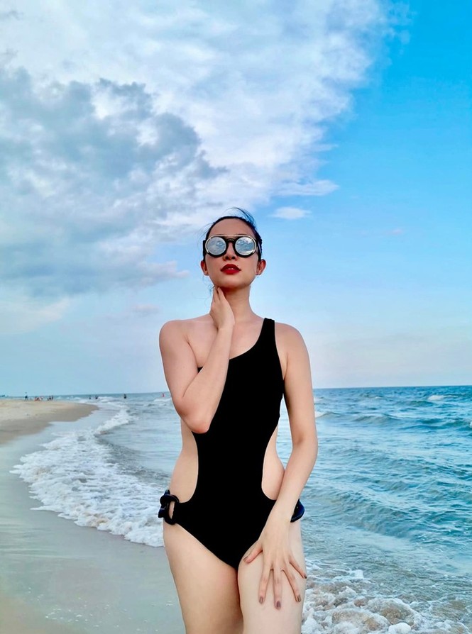 Diva Hồng Nhung khoe múi bụng săn chắc đáng ngưỡng mộ ở tuổi U50 - ảnh 4
