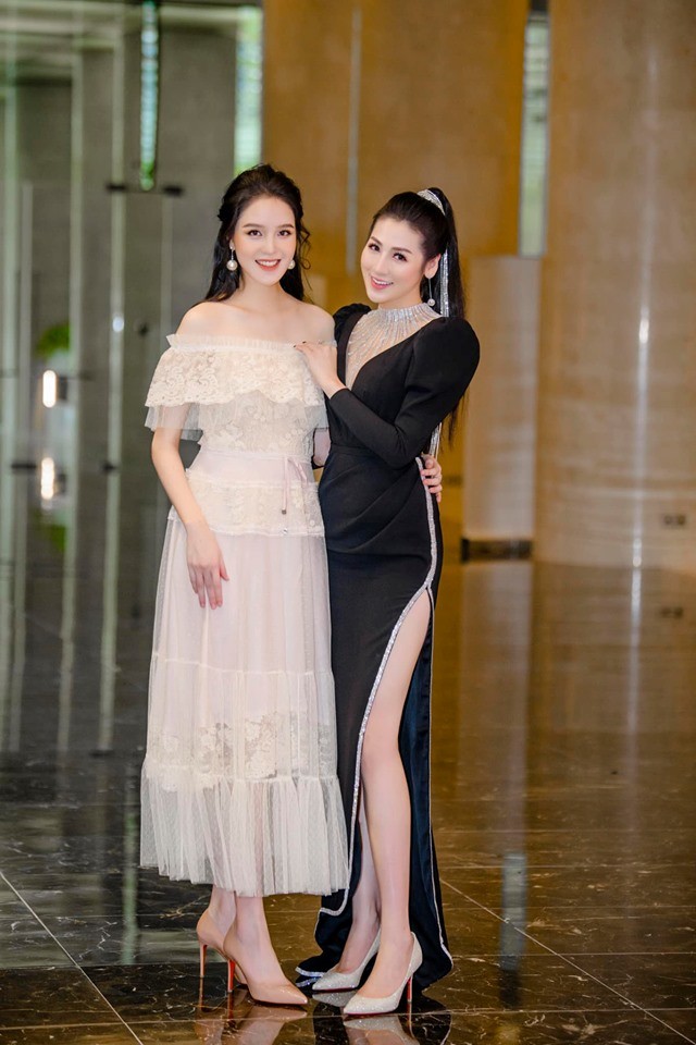 Mai Phương Thúy liên tục 'đốt mắt' fans với loạt váy ngắn khoe đường cong - ảnh 7
