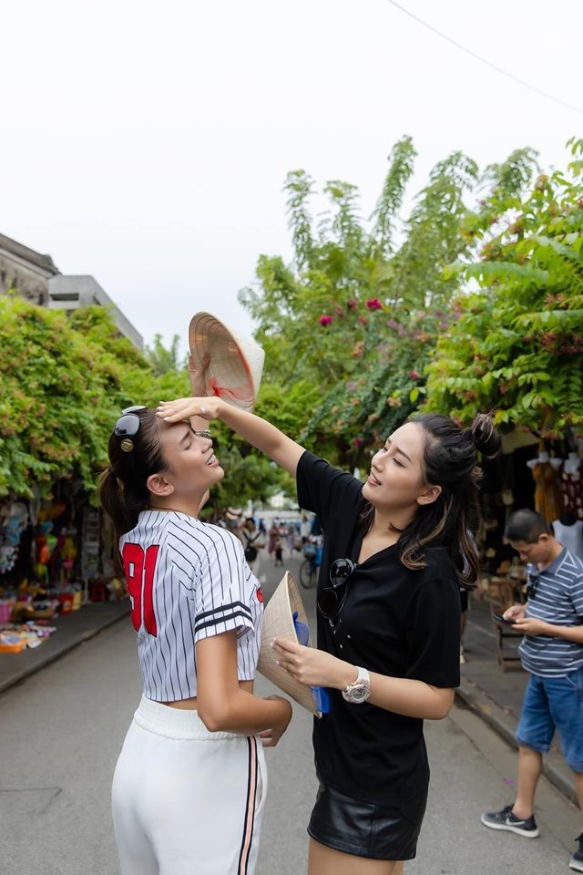 Á hậu Thanh Tú tái xuất xinh đẹp sau khi sinh con đầu lòng hơn 1 tháng - ảnh 11