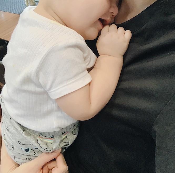 Hoa hậu Tiểu Vy, Lương Thuỳ Linh đọ nhan sắc một chín một mười 'đốn tim' fan - ảnh 10