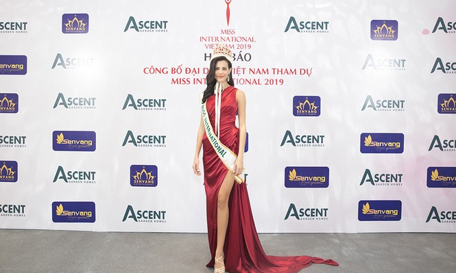 Dàn Hoa hậu, Á hậu lộng lẫy và gợi cảm 'đọ sắc' cùng Hoa hậu Quốc tế 2018 - ảnh 1
