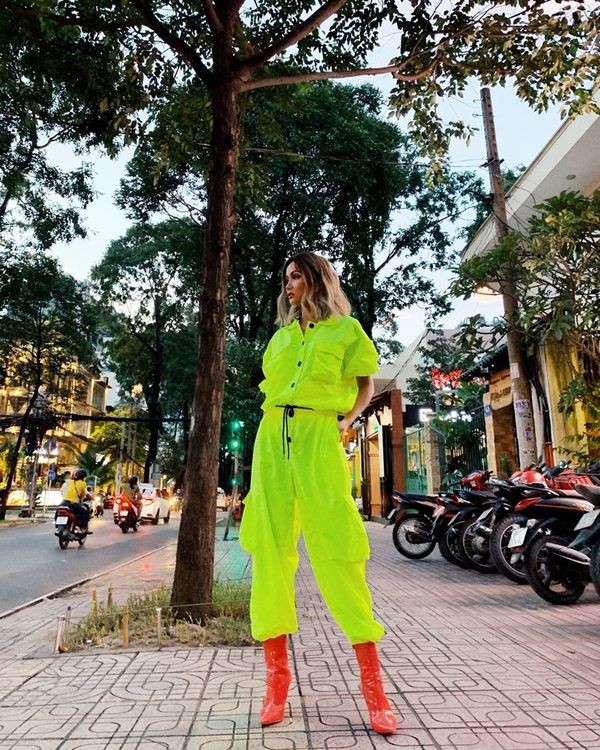 Hoa hậu Tiểu Vy khoe vẻ quyến rũ ngày càng làm say lòng người - ảnh 5