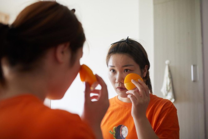 Giới trẻ châu Á 'tiêu tiền như người Mỹ' và gánh nặng nợ ngập đầu - ảnh 1