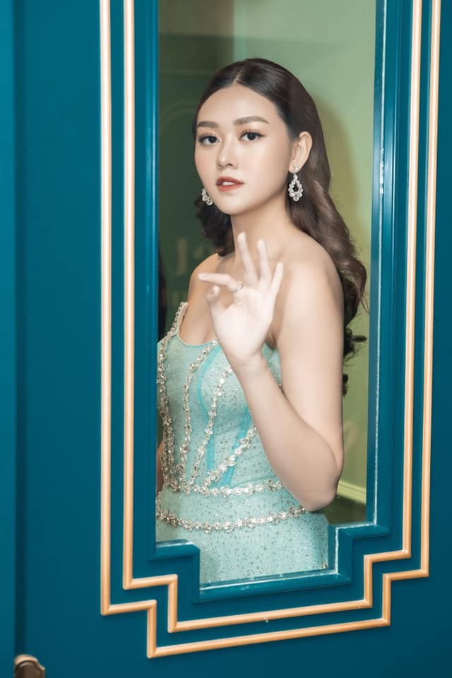 Á hậu Kiều Loan diện váy xẻ khoe chân dài gợi cảm trước thềm Miss Grand - ảnh 5