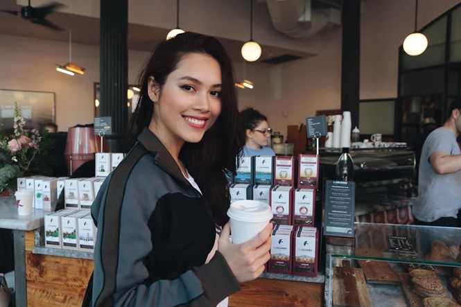 Hoàng Thuỳ háo hức vì Miss Universe 2019 sẽ được đội vương miện kim cương mới - ảnh 6