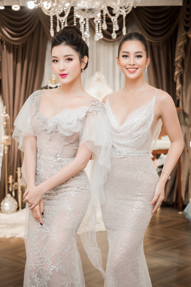 Huyền My, Tiểu Vy mặc váy dạ hội xuyên thấu khoe đường cong quyến rũ - ảnh 4