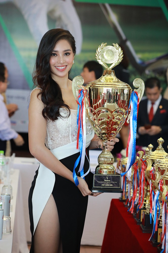Hoa hậu Tiểu Vy: 'Tiền Phong Golf Championship ngày càng quy mô và lan toả!' - ảnh 1