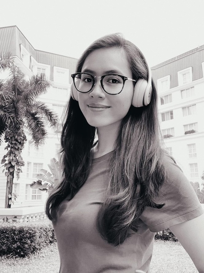 Minh Tú khoe trọn vòng ba 'bỏng mắt' đầy khiêu khích trên đất Mỹ - ảnh 5