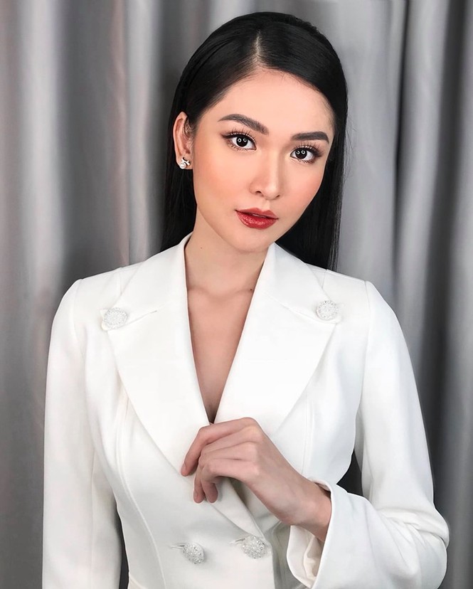 Minh Tú khoe trọn vòng ba 'bỏng mắt' đầy khiêu khích trên đất Mỹ - ảnh 7
