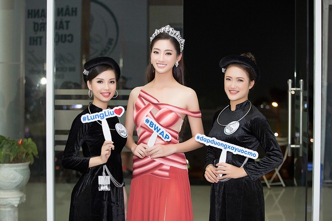 Lương Thuỳ Linh diện váy xắt xẻ gợi cảm trong lần đầu ngồi ghế giám khảo - ảnh 6