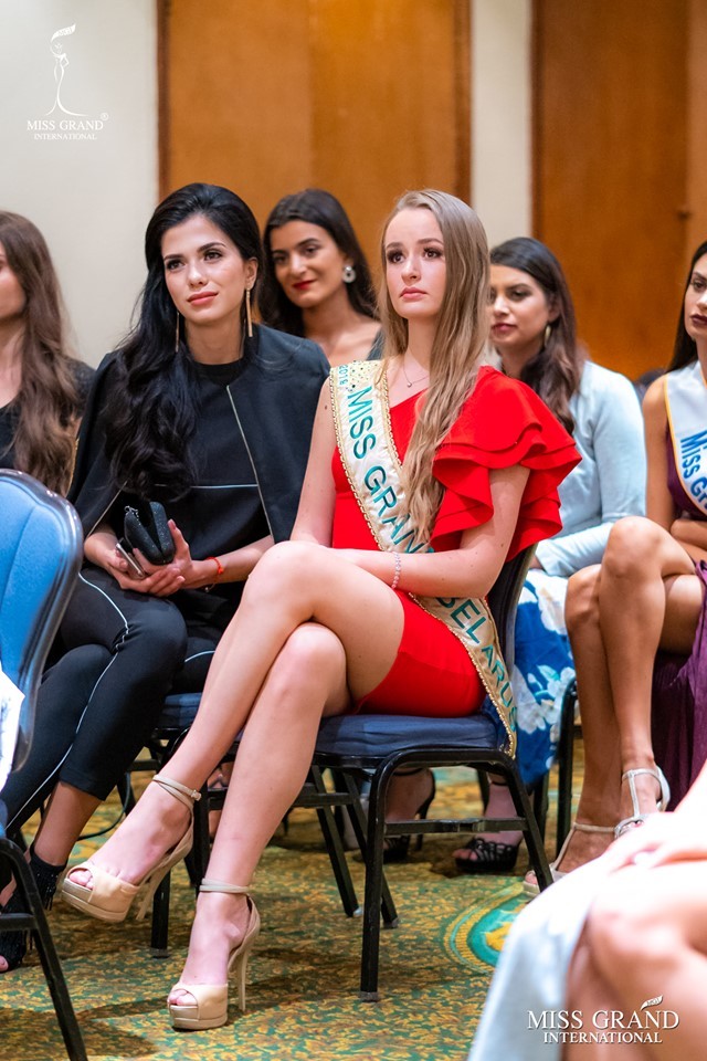 Á hậu Kiều Loan mặc suit cá tính giữa rừng thí sinh Miss Grand 'bánh bèo' - ảnh 9