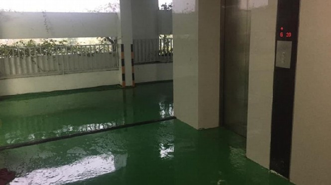 Chung cư cao cấp 'thất thủ' trước cơn mưa lịch sử - ảnh 5
