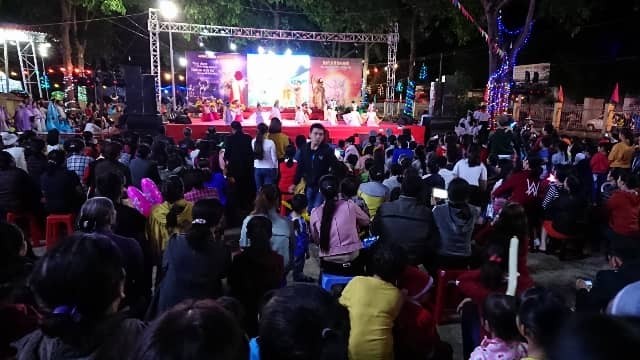 Đồng bào Công giáo ở Đắk Lắk vui đón Giáng sinh - ảnh 7