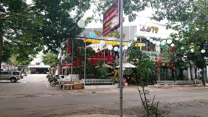 Sẽ cưỡng chế các quán nhậu, quán cà phê lấn chiếm đất công - ảnh 3