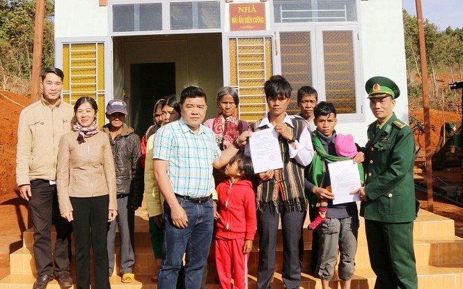 Ấm lòng người dân vùng biên dịp Tết Nguyên đán - ảnh 2
