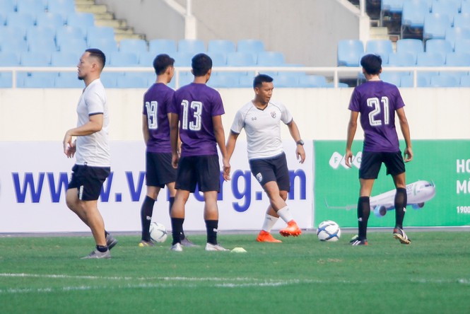 'Đột nhập' buổi tập của U23 Thái Lan trên sân Mỹ Đình - ảnh 2