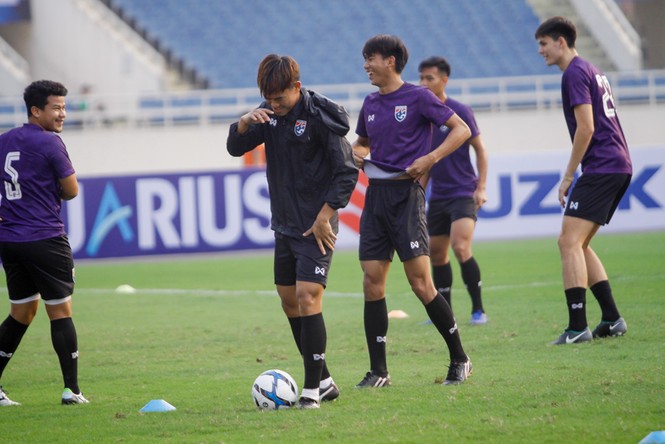 'Đột nhập' buổi tập của U23 Thái Lan trên sân Mỹ Đình - ảnh 7