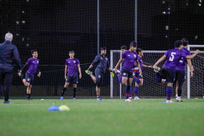 U23 Thái Lan 'rớt' tiền vệ công trước trận với U23 Việt Nam - ảnh 7
