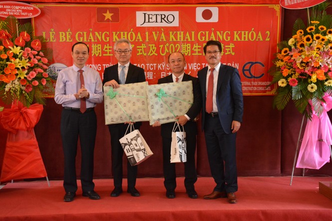 Đại học Thủy Lợi bế giảng khóa đầu tiên chương trình kỹ sư làm việc tại Nhật - ảnh 2