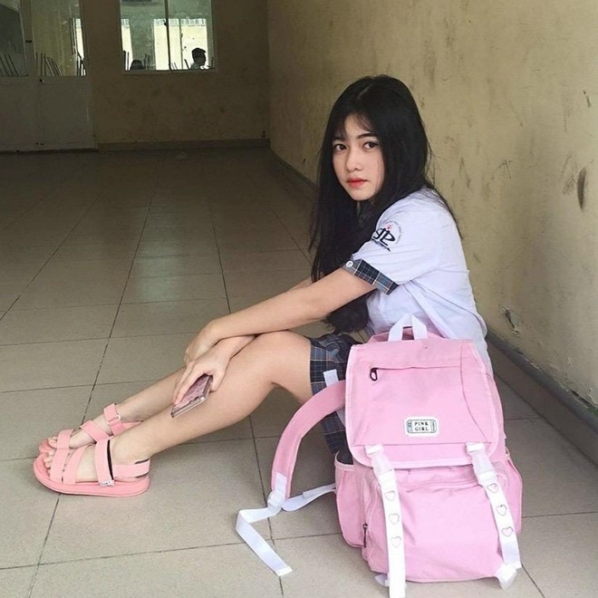 Loạt hot girl sinh năm 2001 đang ôn tập cho kỳ thi THPT quốc gia - ảnh 8