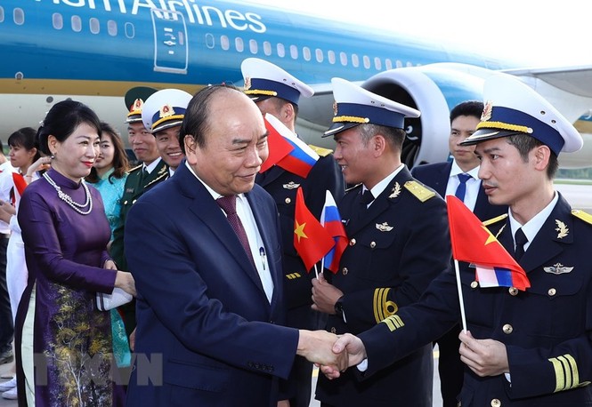 Thủ tướng Nguyễn Xuân Phúc và Phu nhân đến Saint Petersburg - ảnh 5