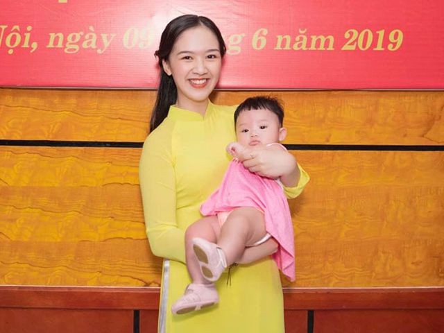 Vừa học đại học vừa mang bầu, Hoa khôi Tràng An vẫn tốt nghiệp loại giỏi - ảnh 5