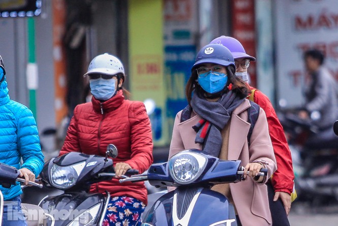 Hà Nội đón không khí lạnh: 'Đã nghe rét mướt luồn trong gió' - ảnh 2