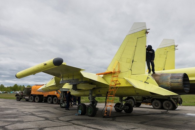 Vào nơi khai sinh ‘xe tăng bay’ Su-34 - ảnh 20
