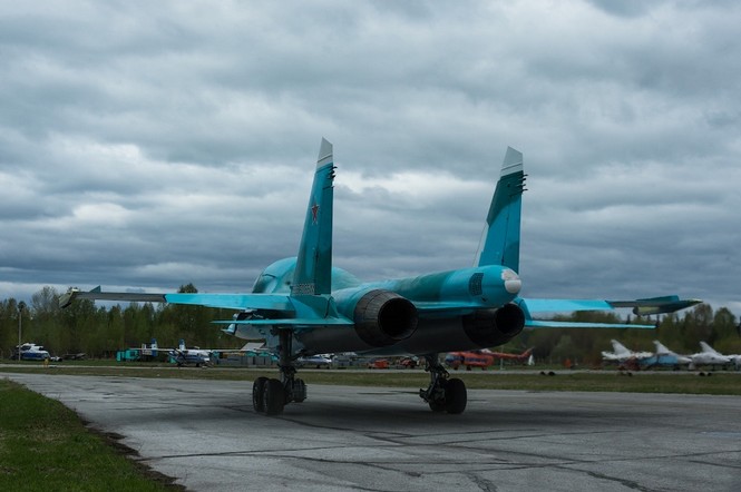 Vào nơi khai sinh ‘xe tăng bay’ Su-34 - ảnh 21