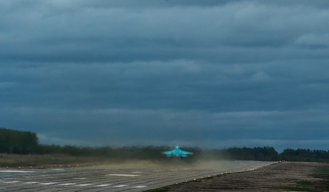 Vào nơi khai sinh ‘xe tăng bay’ Su-34 - ảnh 22