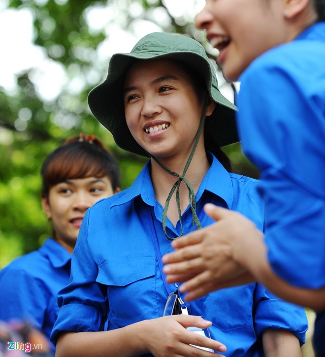 Dàn nữ sinh tình nguyện xinh đẹp của HV Hành chính - ảnh 3