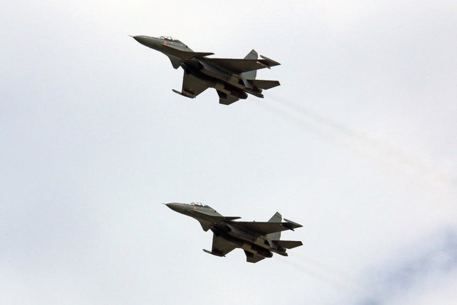 Su-30MKI Ấn Độ bay ngàn dặm tới Anh đọ sức cùng Typhoon - ảnh 3