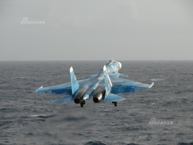 tiêm kích su-33 - ảnh 1
