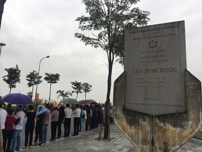 Cỗ linh xa đưa Chủ tịch nước Trần Đại Quang về quê nhà - ảnh 2