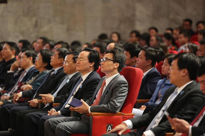 Phó Thủ tướng Vũ Đức Đam đối thoại với đại biểu Hội Sinh viên - ảnh 25