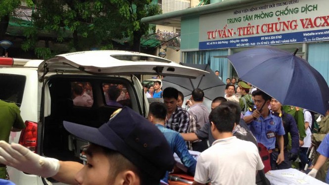 Thanh niên ngáo đá “đại náo” bệnh viện - ảnh 5