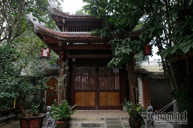 Cận cảnh nhà thờ Tổ rộng nghìn mét, hơn 10 tỷ của Vượng Râu - ảnh 3
