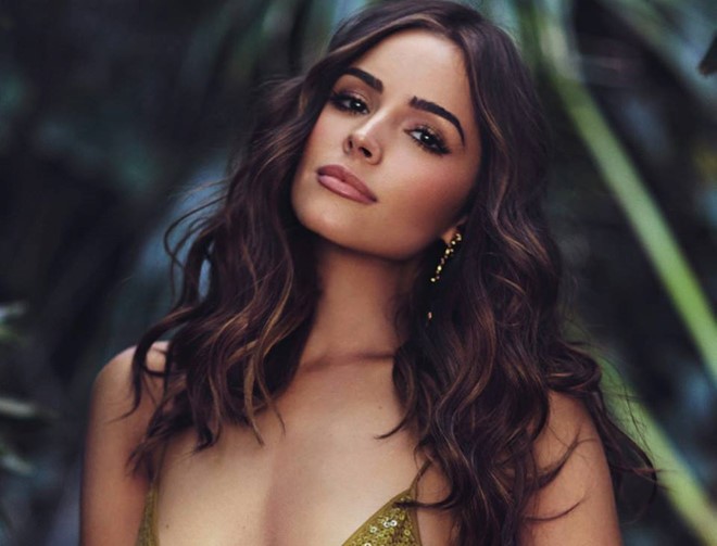 Hoa hậu Hoàn vũ Olivia Culpo bị bạn trai 'đá' vì chụp ảnh khoả thân - ảnh 1