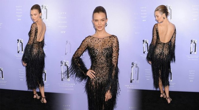 Nàng mẫu nội y Josephine Skriver khoe đường cong hút mắt - ảnh 1