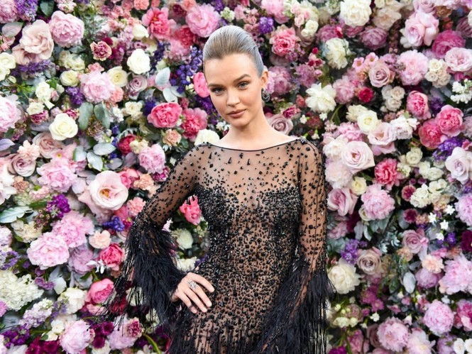 Nàng mẫu nội y Josephine Skriver khoe đường cong hút mắt - ảnh 3