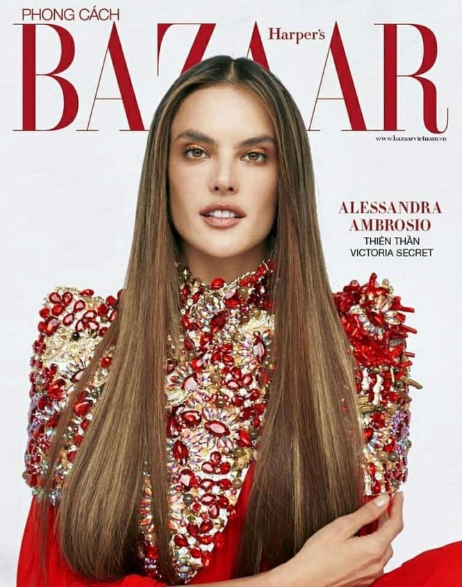 Chân dài đắt giá Alessandra Ambrosio khoe dáng trên tạp chí Việt Nam - ảnh 1