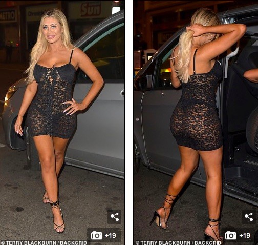 Chloe Ferry mặc áo lót ra phố khoe body 'bốc lửa' - ảnh 6