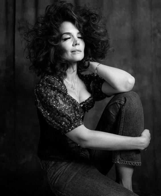 Katie Holmes bất ngờ gợi cảm với loạt ảnh mới - ảnh 7