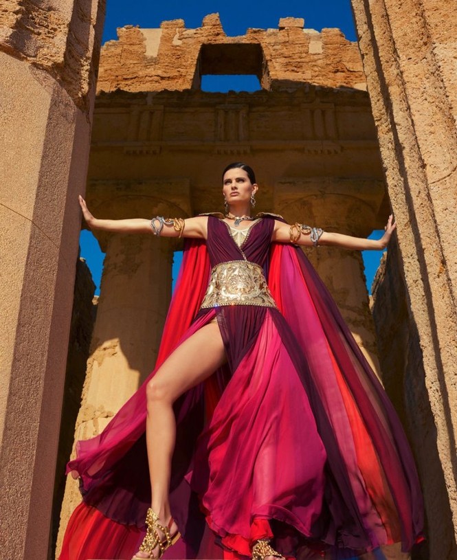 Mê mẩn ngắm vóc dáng tuyệt mỹ của siêu mẫu Brazil Isabeli Fontana - ảnh 2