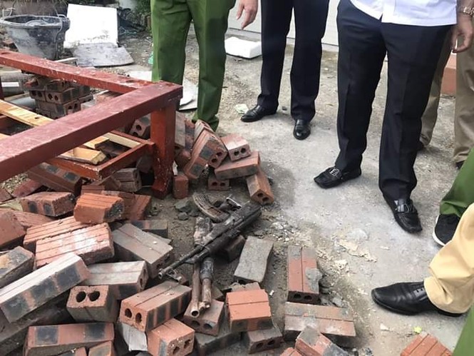 Quảng Ninh: hơn 20 đối tượng vác súng truy sát nhau giữa ban ngày - ảnh 2