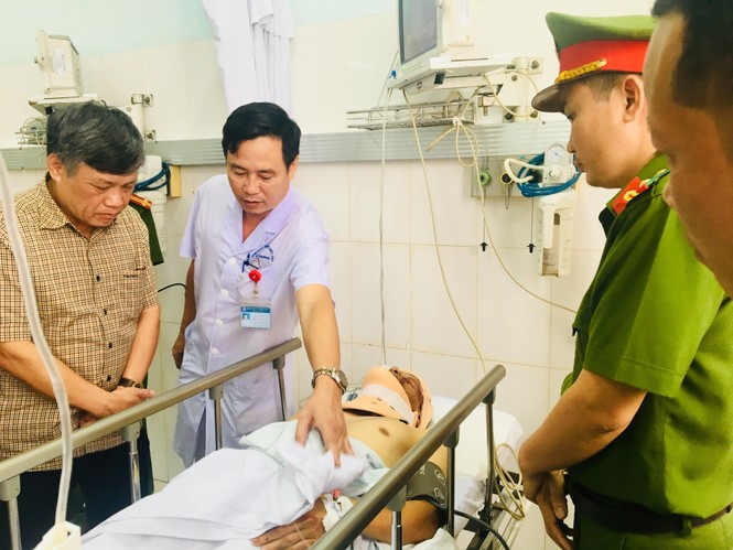 Sức khỏe CSGT bị nam thanh niên chạy xe máy tốc độ cao húc văng trên đường giờ ra sao? - ảnh 1