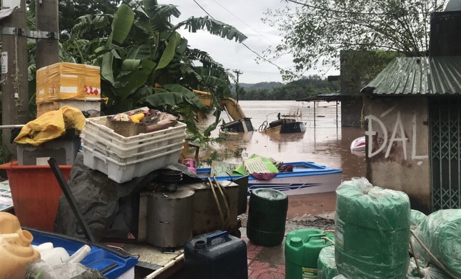 Lũ đang lên nhanh ở vùng cao Quảng Ninh chia cắt nhiều xã - ảnh 5