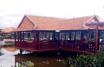 Nữ cán bộ quỹ tín dụng Kon Tum xây 'biệt phủ' trái phép - ảnh 1