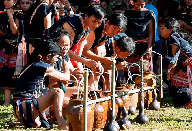 Ngày đầu năm, người Ba Na cúng Yàng xin sức khoẻ - ảnh 2
